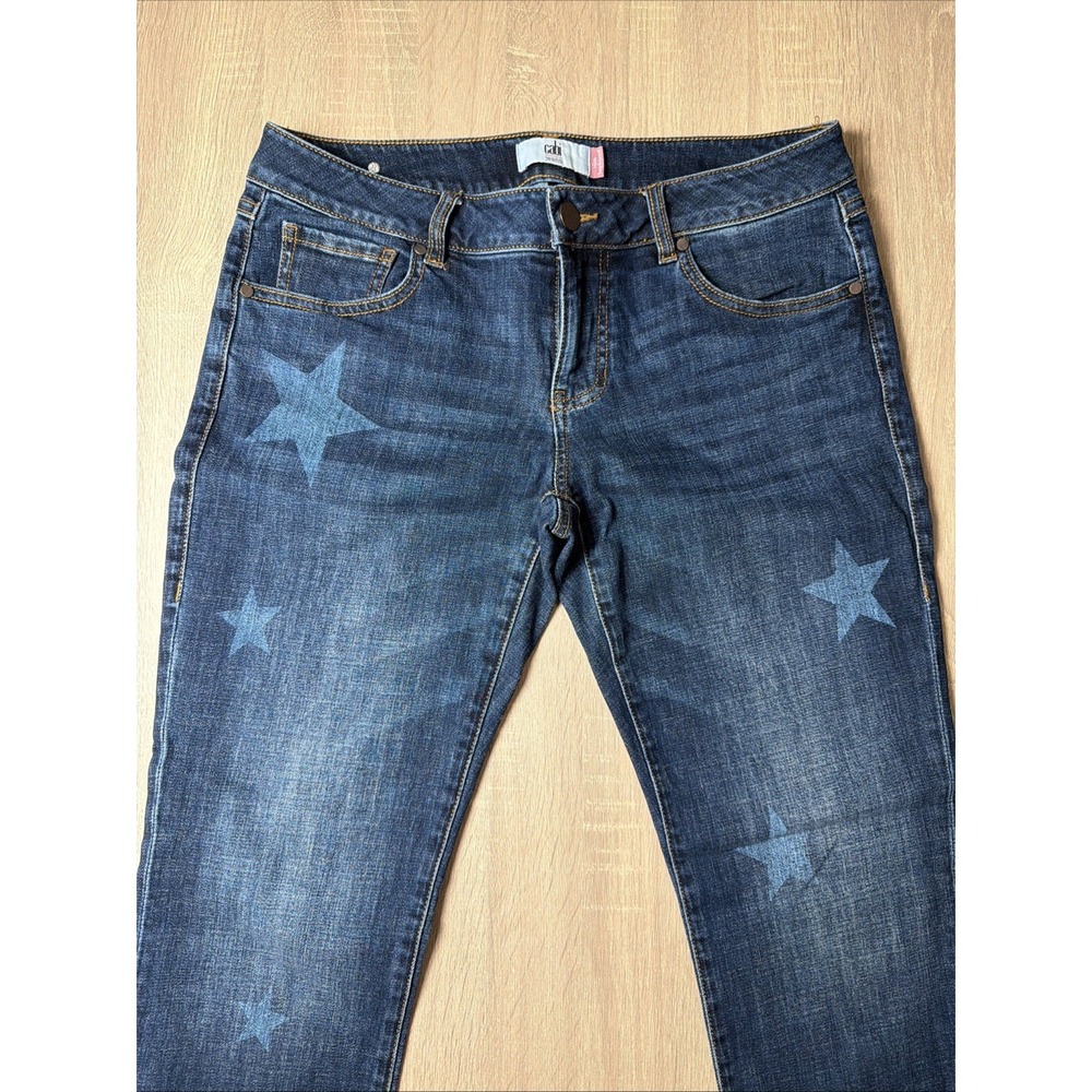Cabi Slim Boyfriend Jeans Womens Size 6 Blue Star Print Colorblock Raw Hem 3937 - Picture 2 of 8